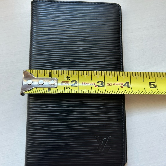 Louis Vuitton Epi Agenda Cover - Picture 8 of 8